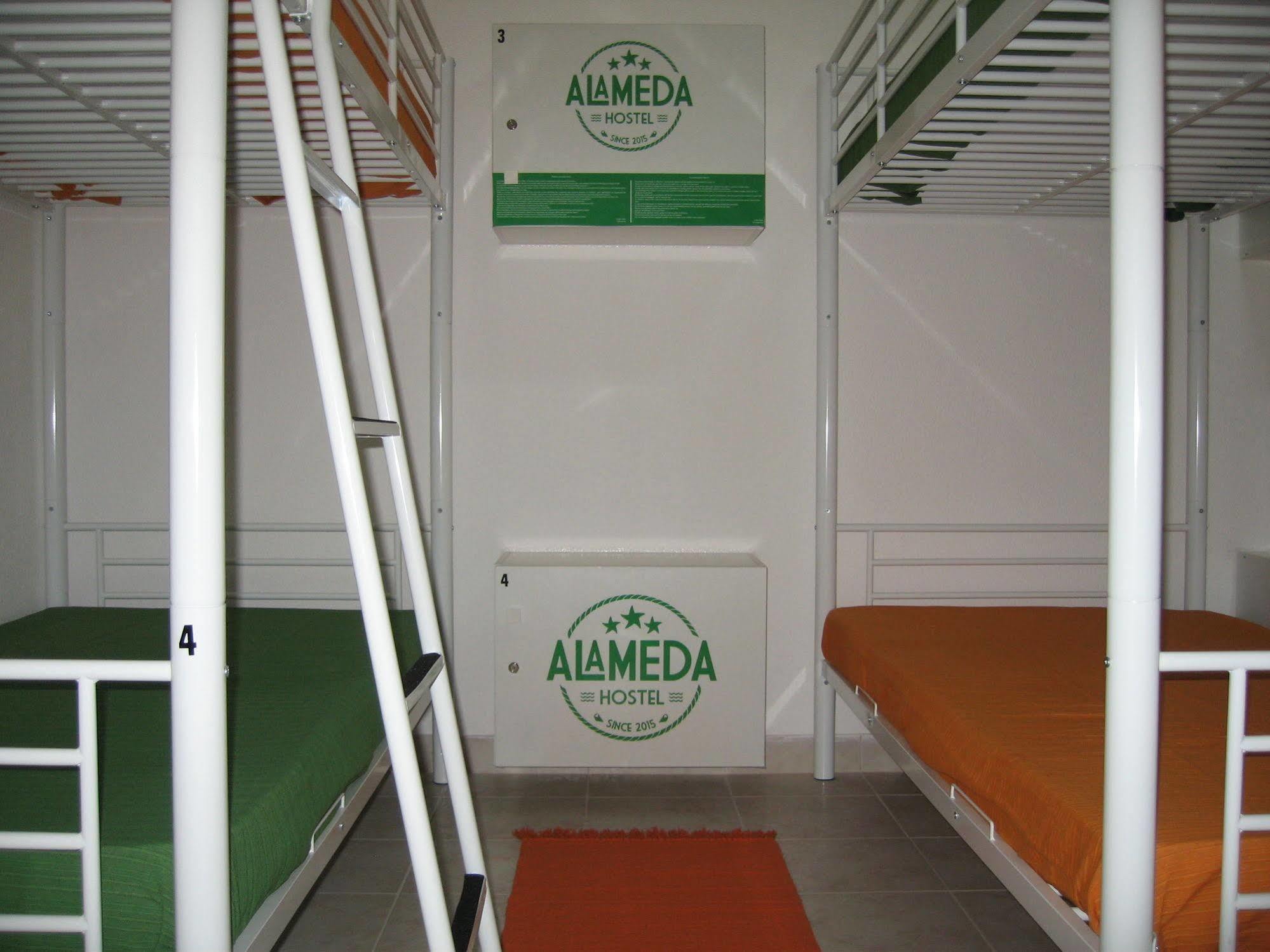 Alameda Hostel Portimao Ngoại thất bức ảnh